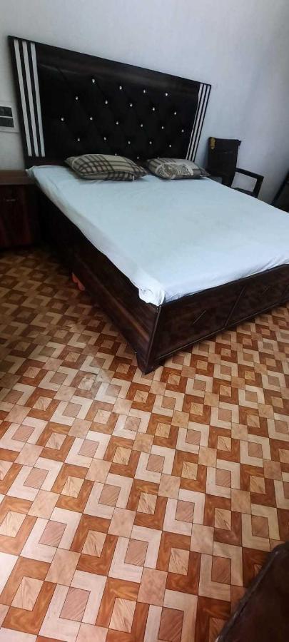 Hotel O Brave Knight Meerut Ngoại thất bức ảnh